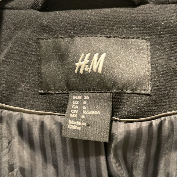 H&M Women’s Black Single Button Blazer US Size 6 - Picture 3 of 4